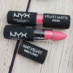 Nyx 2 Pc Velvet Matte Lipstick Effervescent Nwt
